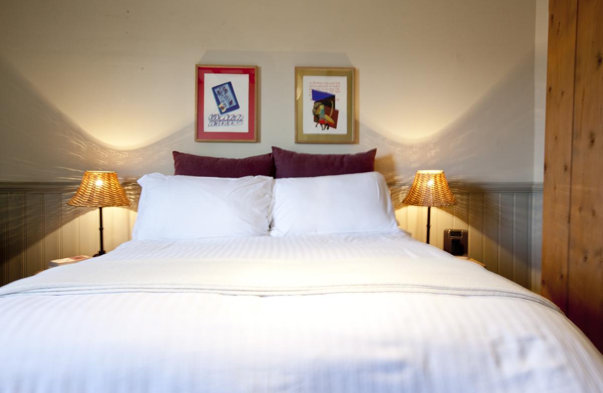 The Mistley Thorn Hotel Eksteriør billede